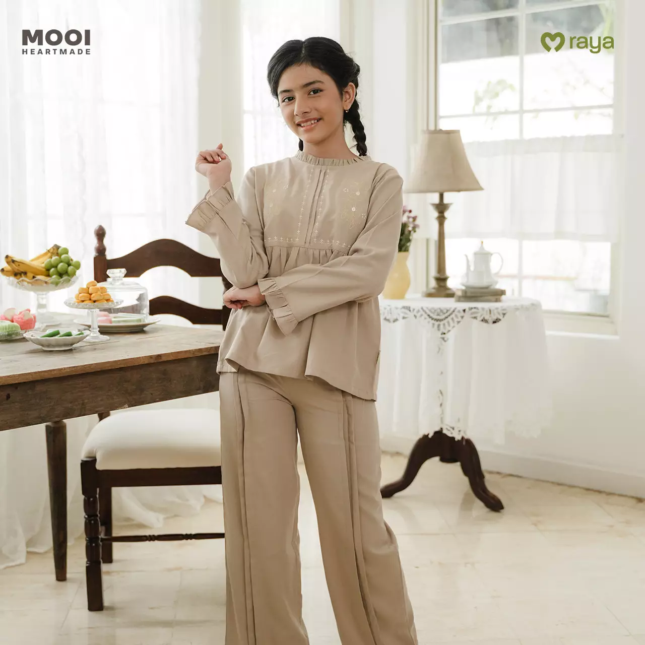 Mooi Setelan Anak Perempuan Raya Collection Layya Tunik Set Basic Series 2026 - Brown Beige