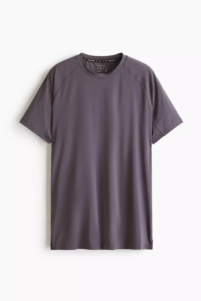 Muscle Fit Sports T-shirt with CoolMove™