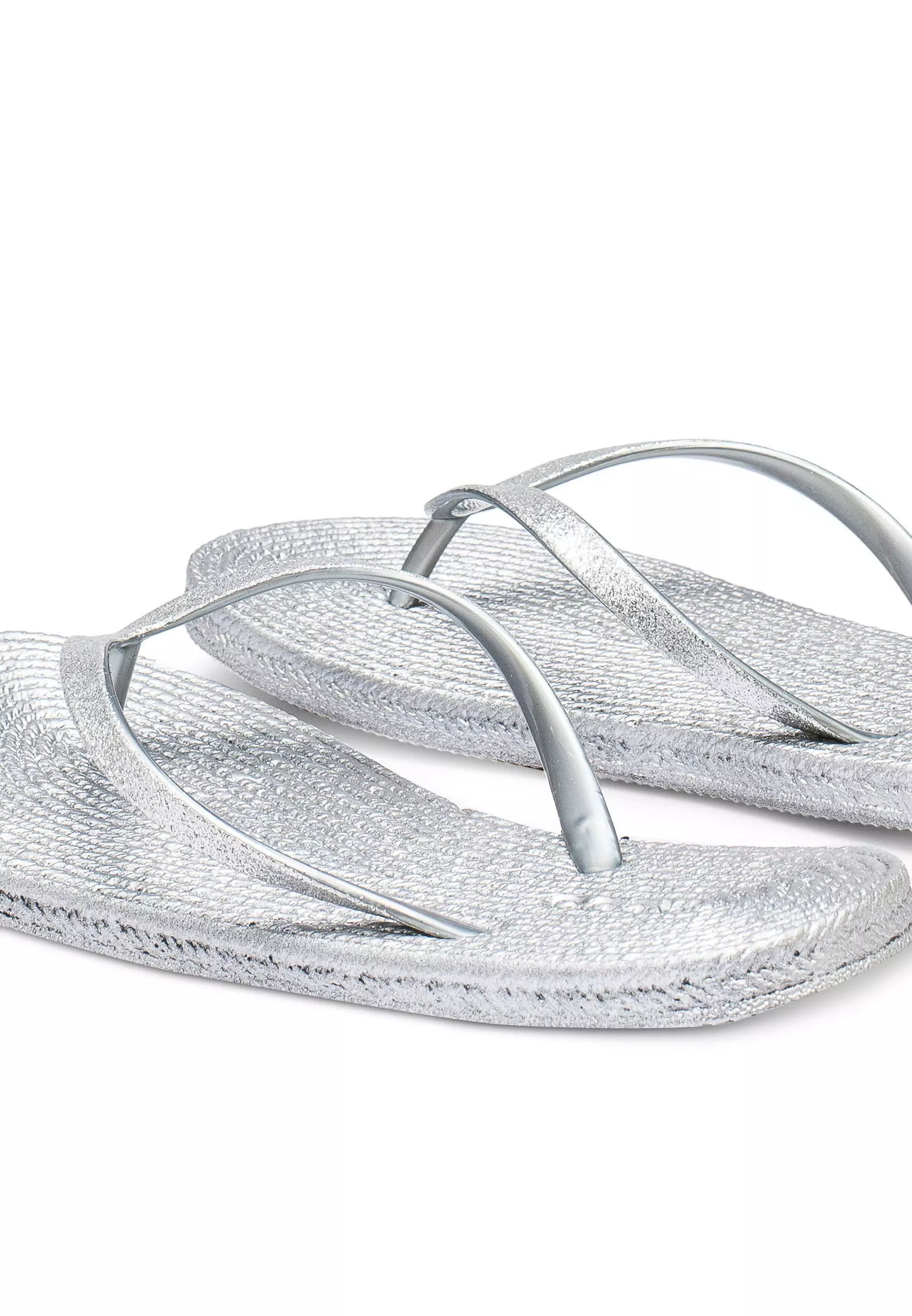 Aloomba Thong Sandals