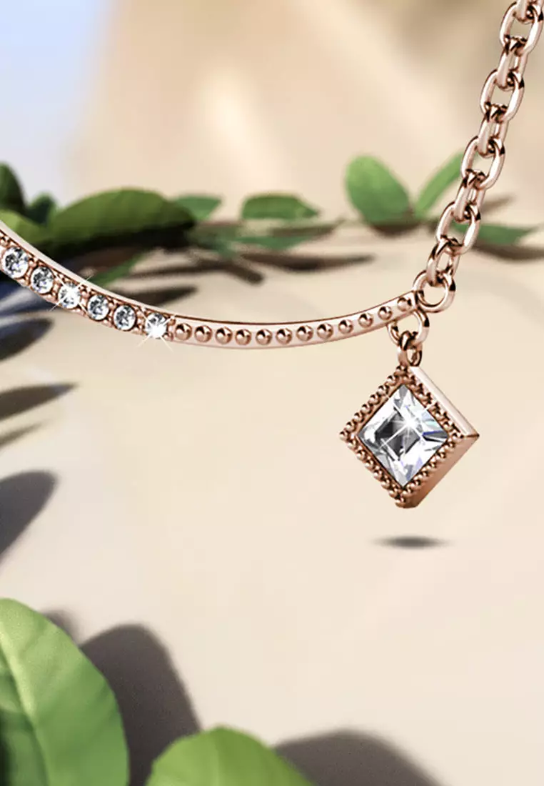 Sparkling Pendant Necklace in Rose Gold Embellished with Swarovski crystals