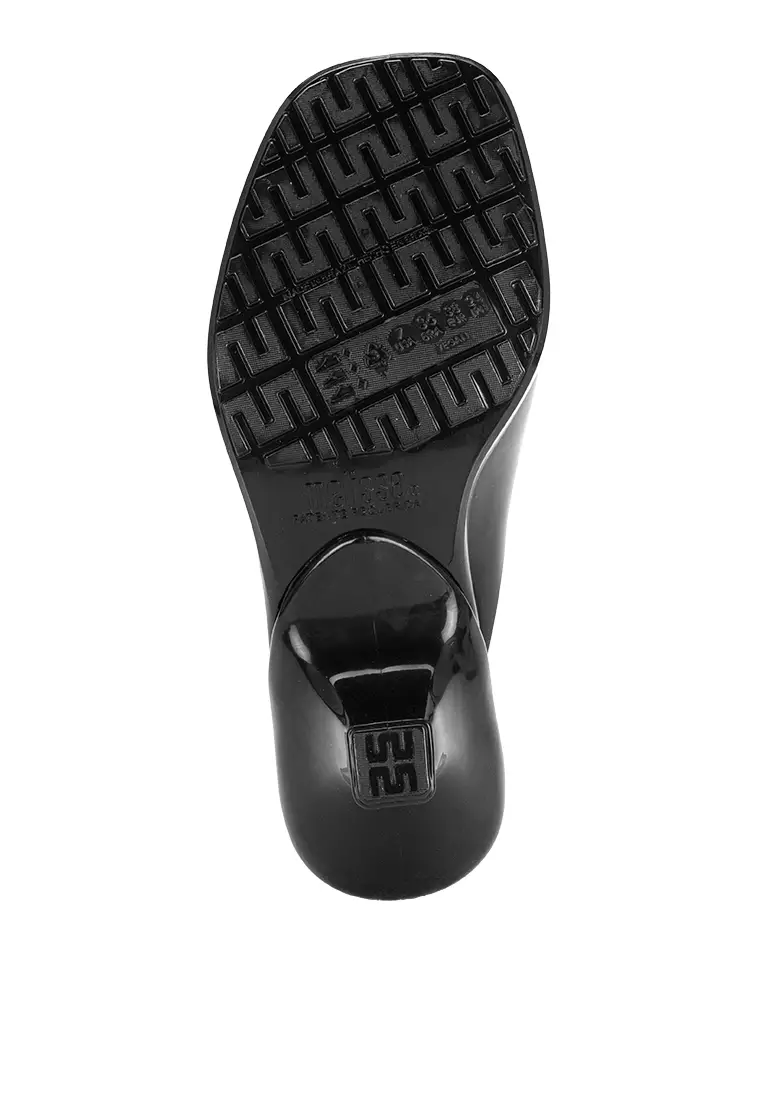 Gaia Heels