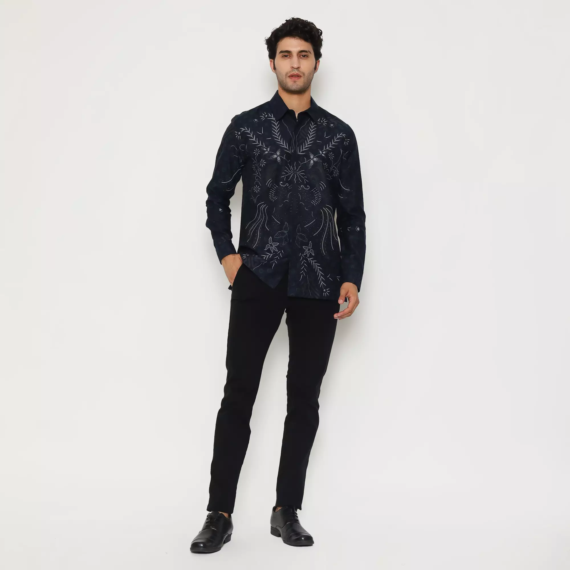 MAGINOT BATIK FURING MOTIF TIMBUL EXCLUSIVE KAMA Batik FURING MOTIF TIMBUL EXCLUSIVE Pria Slim Fit Lengan Panjang