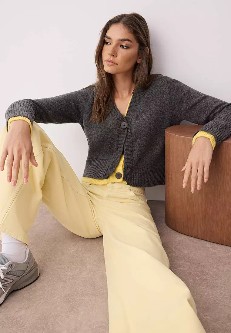 Gray Crop Block V Neck Soft Textured Knitwear Cardigan
