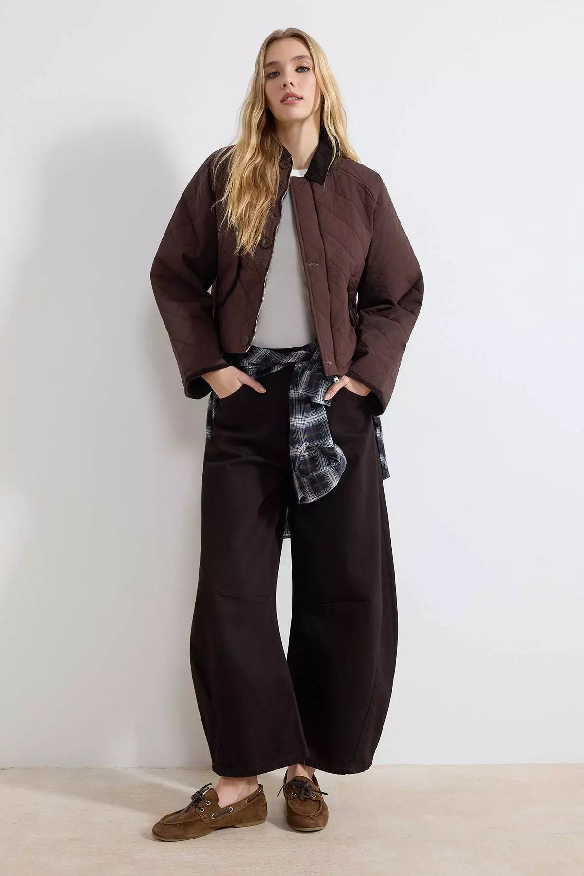 Brown Oversize Quilted Velvet Collar Detailed Seasonal Coat Twoss26Mo24