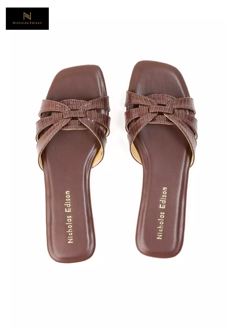 Nicholas Edison Sandal Costa Coffee
