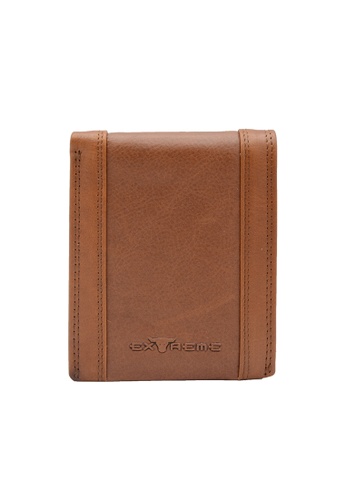 EXTREME brown Extreme Leather Bifold Wallet With Mid Flip (H9.0 X L11CM) 8522BAC669C332GS_1