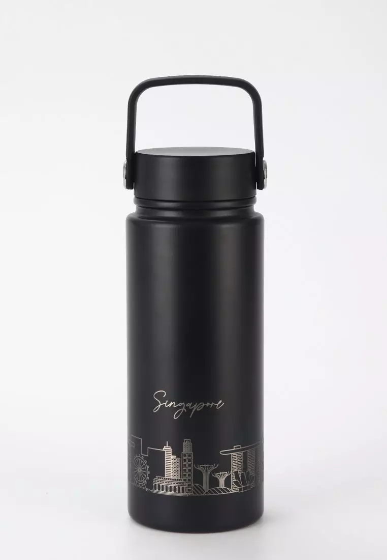 Crossing Urban Ceramic S/S Insulated Flat Cap Bottle With Handle 600ml - Skyline Singapore (Black)