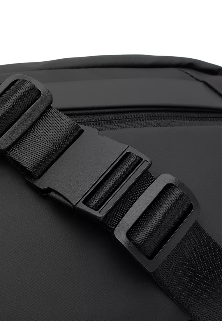 Men's Chest Bag / Sling Bag / Crossbody Bag - Black