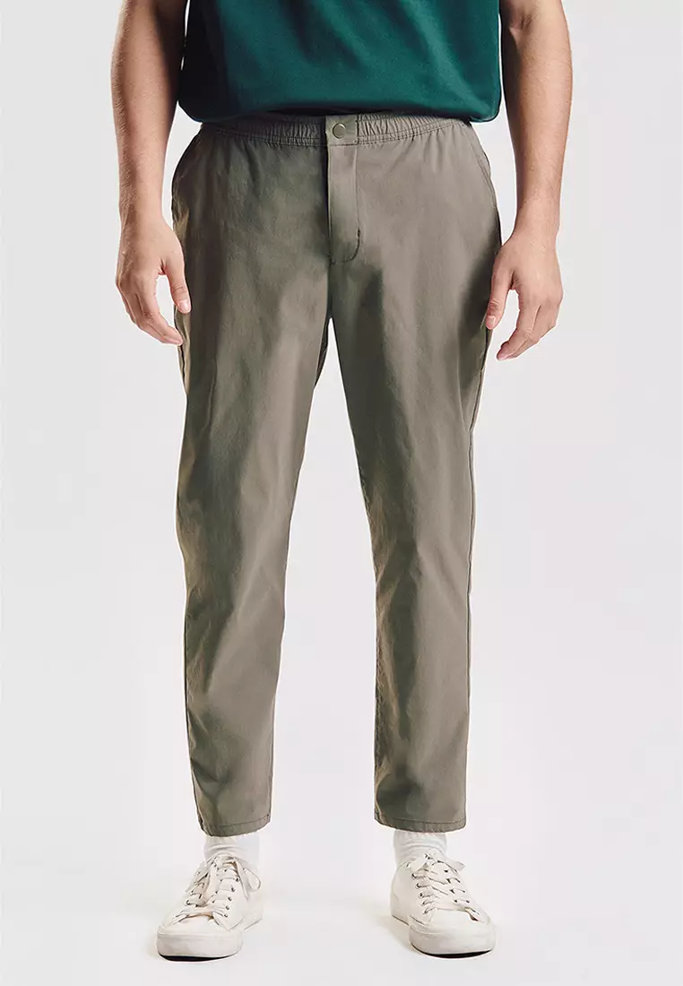 Essentials Lite Move Slim Fit Pants