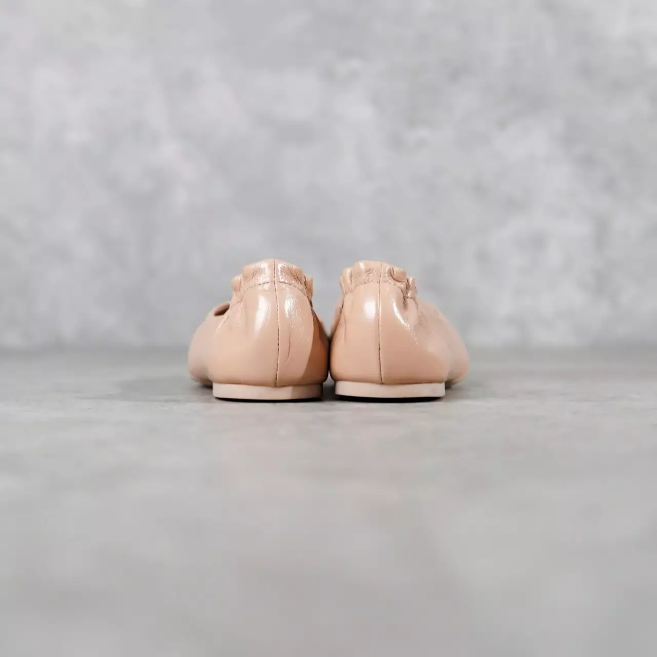 Sepatu TORY BURCH CLARIE BALLET GHW BEIGE SAND FLAT SHOES 100% ORIGINAL