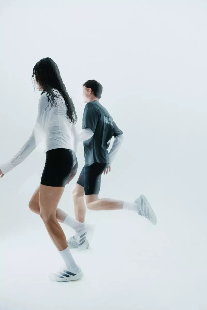 Long-sleeved running top with CoolMove™