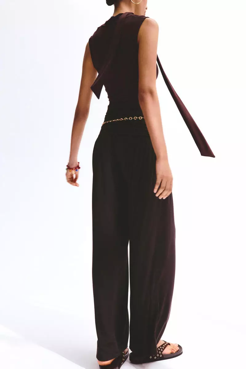 Gathered viscose trousers