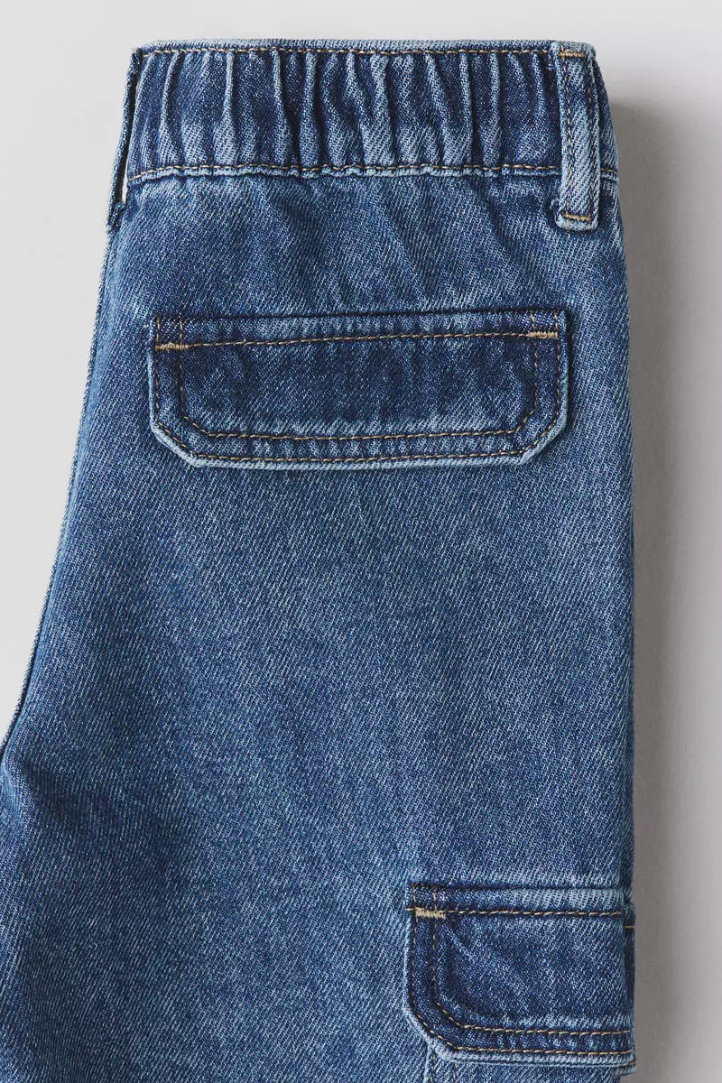 Relaxed Tapered Fit Jeans