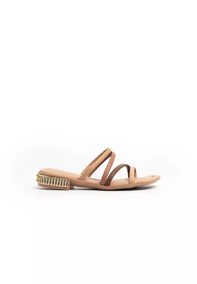 Zalora sales flat sandals
