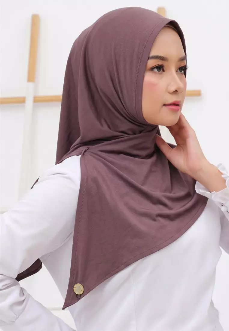 Jilbab Wanita Instan Curve Hijab Plum