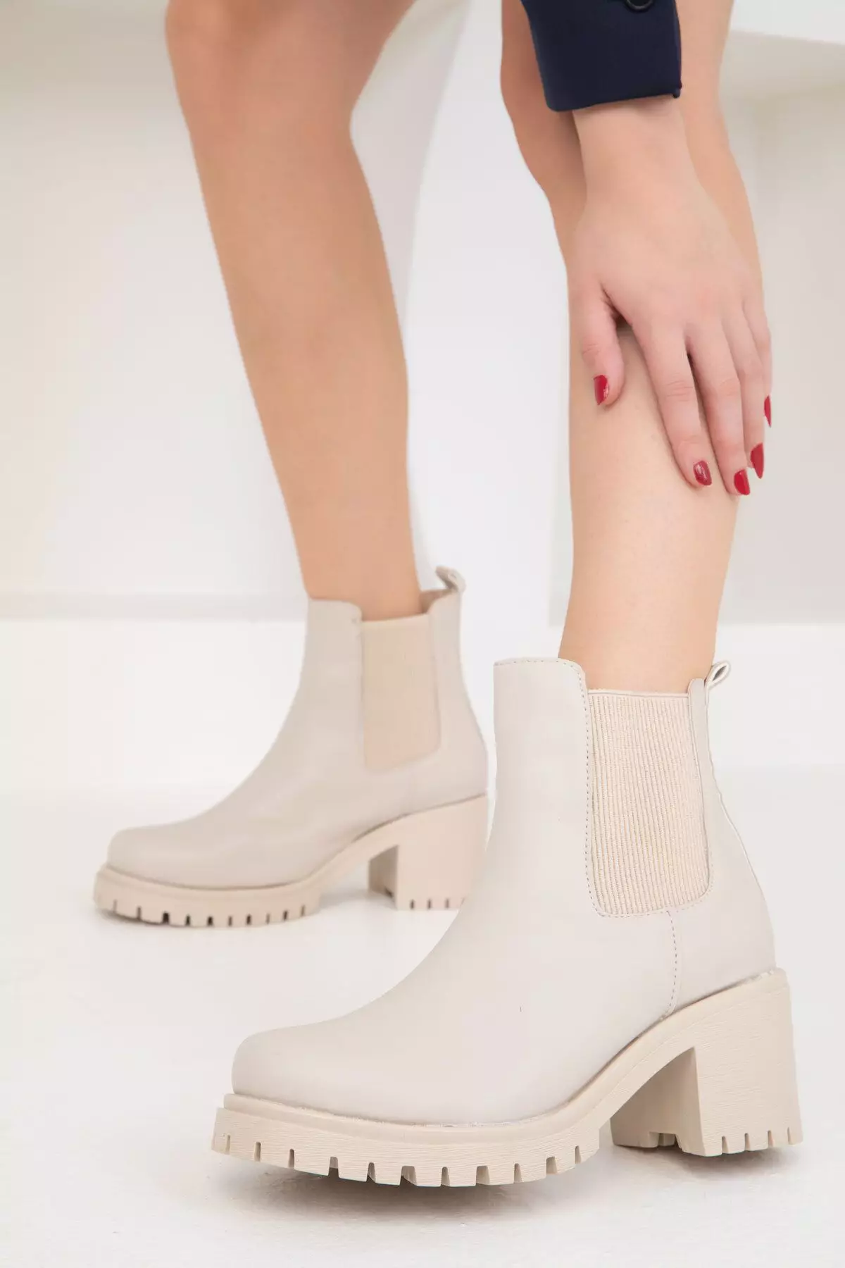 Discount on Soho  shoes - SKU: Chunk Heeled Chelsea Boots