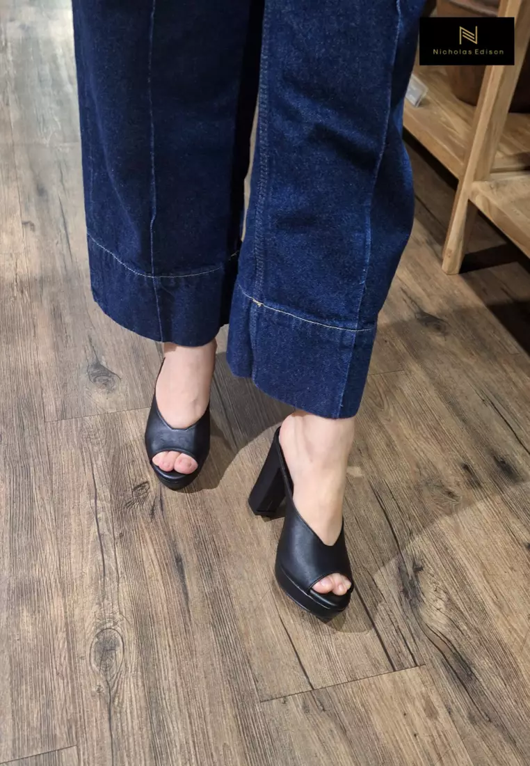 Nicholas Edison Heel Lela Black