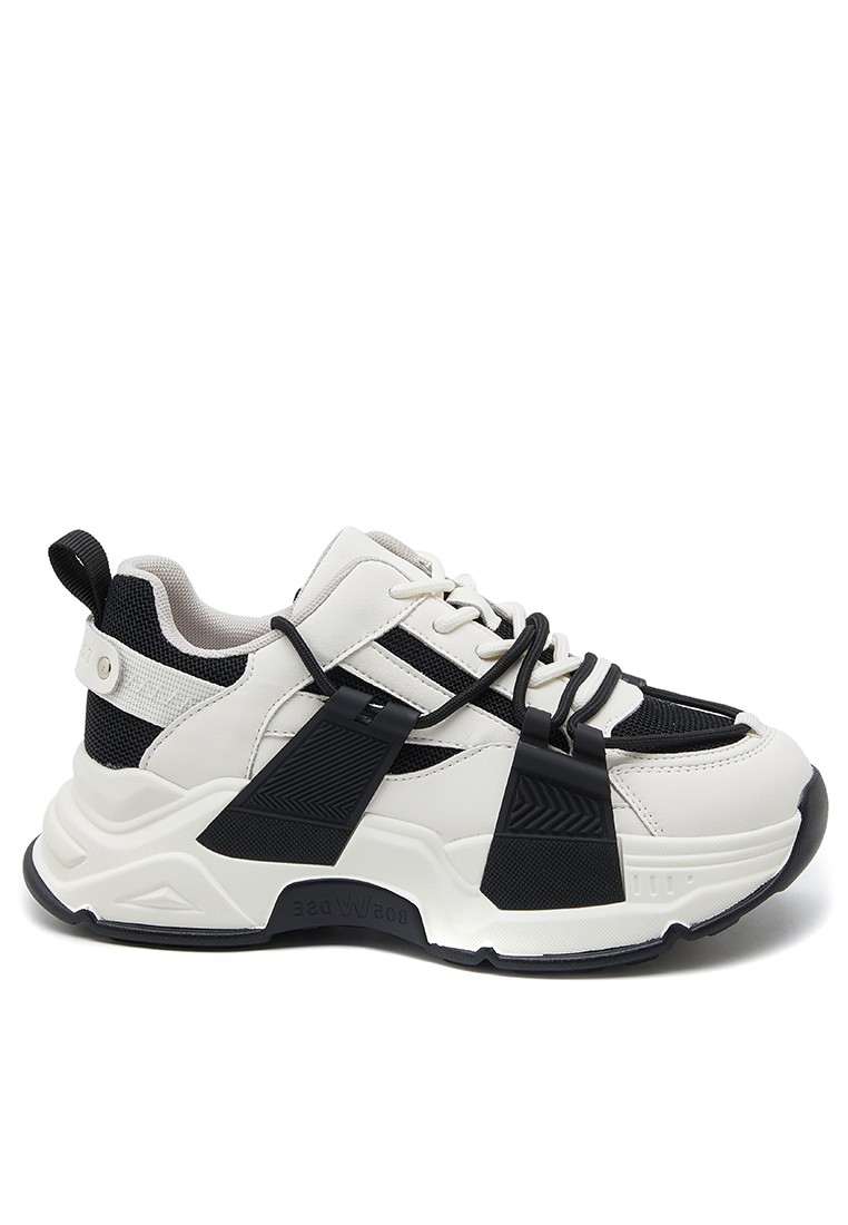 Chucky Trainers RX9139