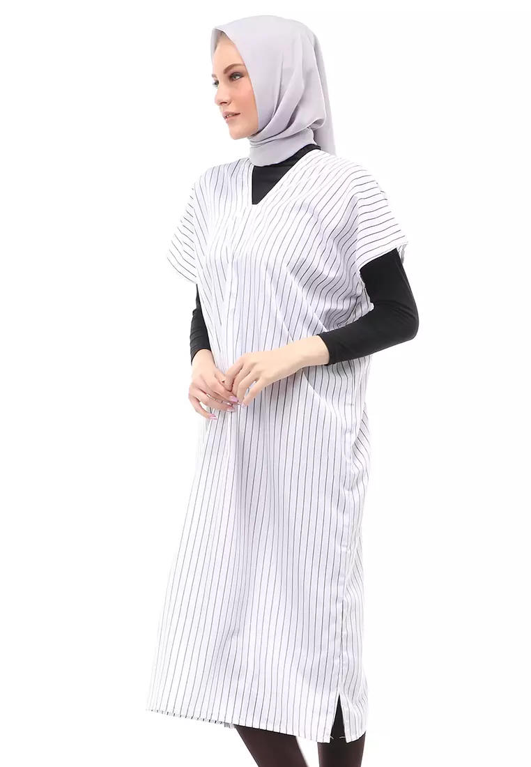 Lolita Long Dress Wanita Kerah V Neck Motif Stripe Free Cuff Regular Fit - White