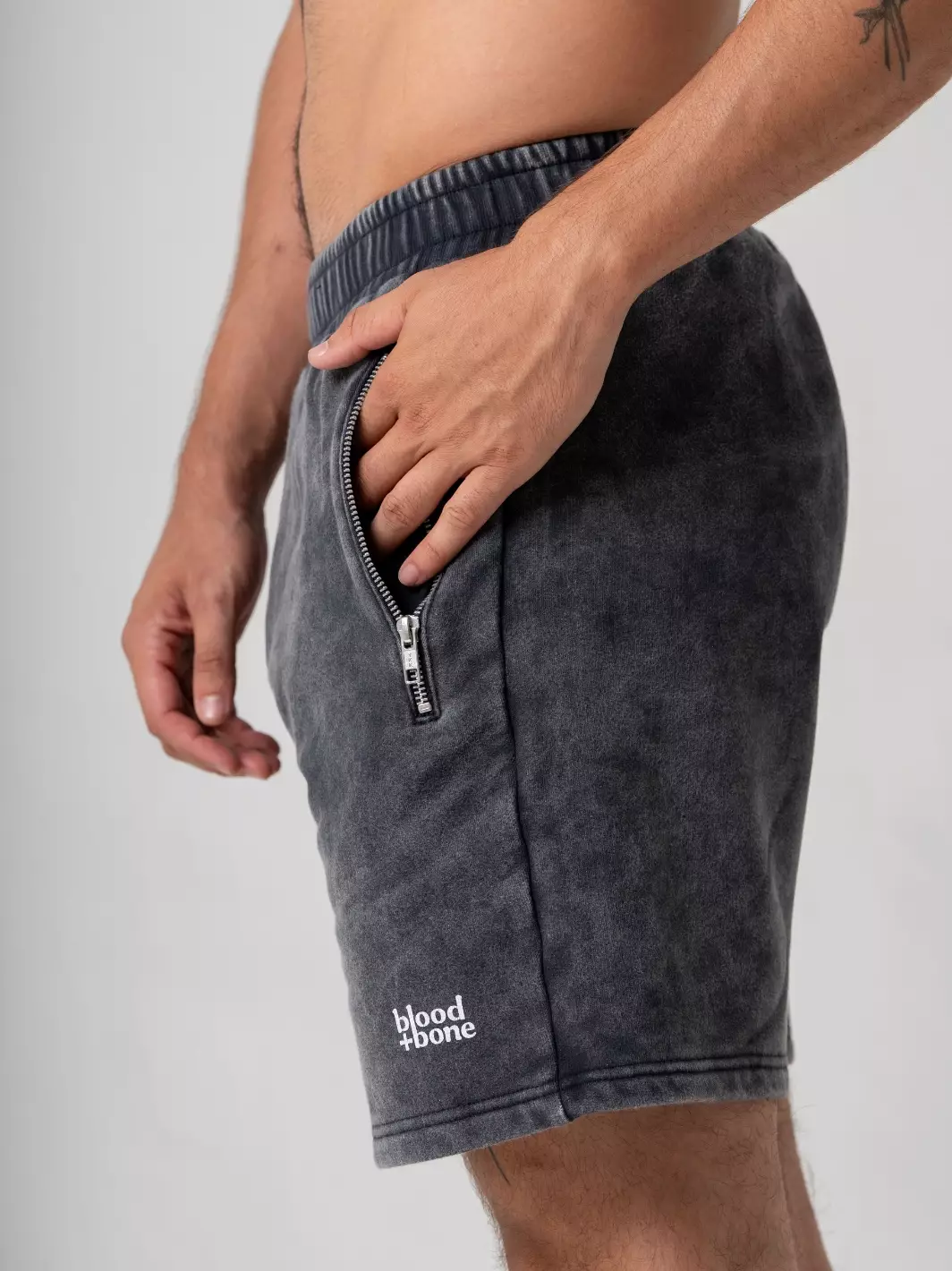 Cage Rage Short Vintage Black