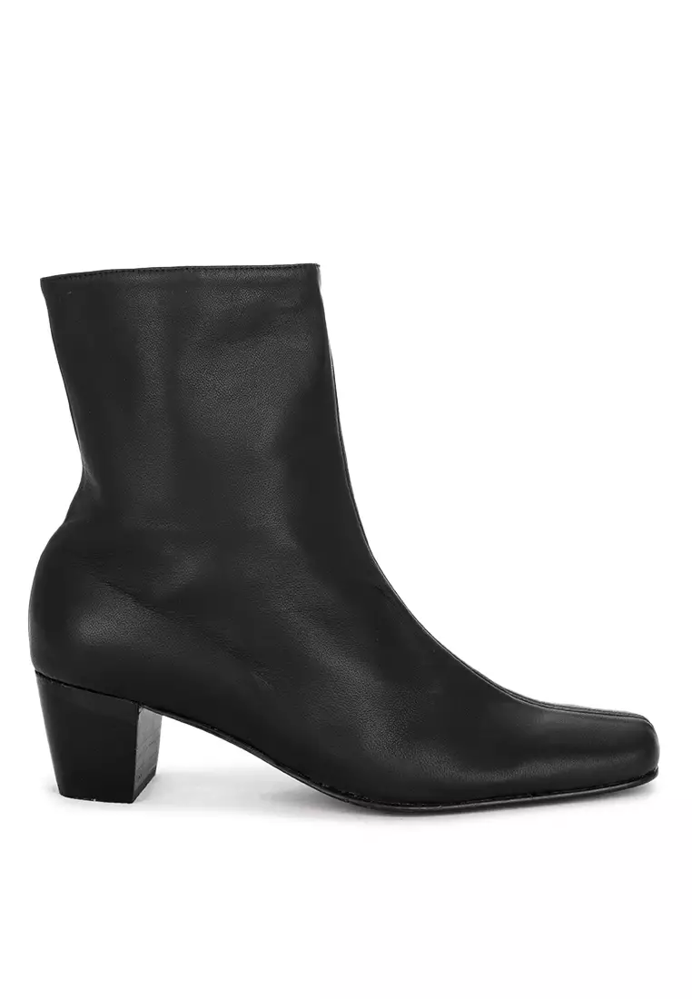 Discount on Carmelletes  shoes - SKU: Square Toe Leather Boots