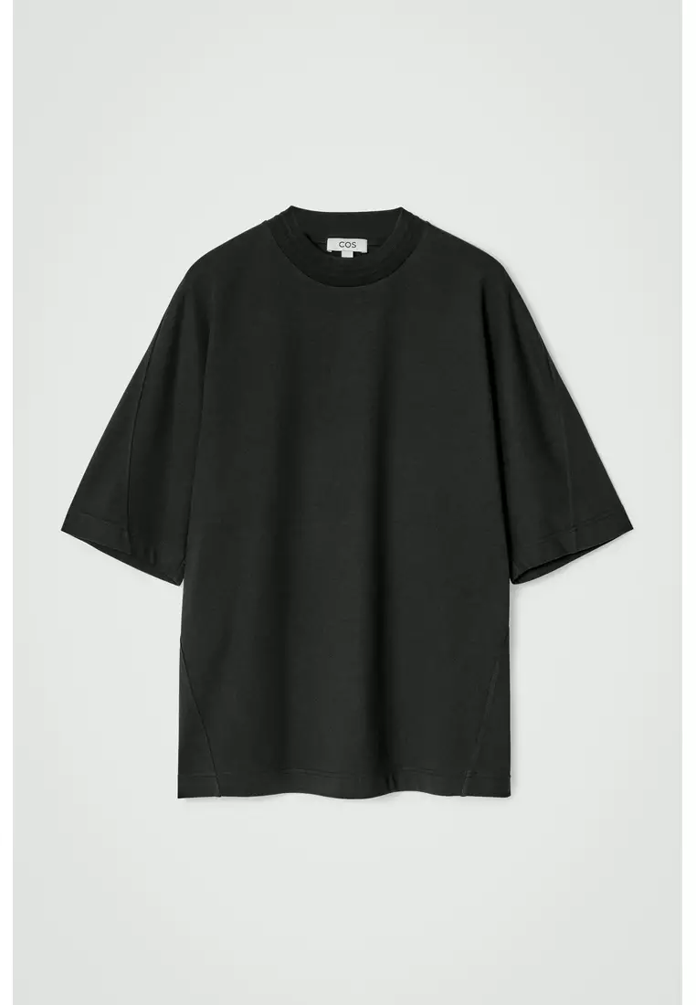 OVERSIZED HEAVYWEIGHT MOCK-NECK T-SHIRT