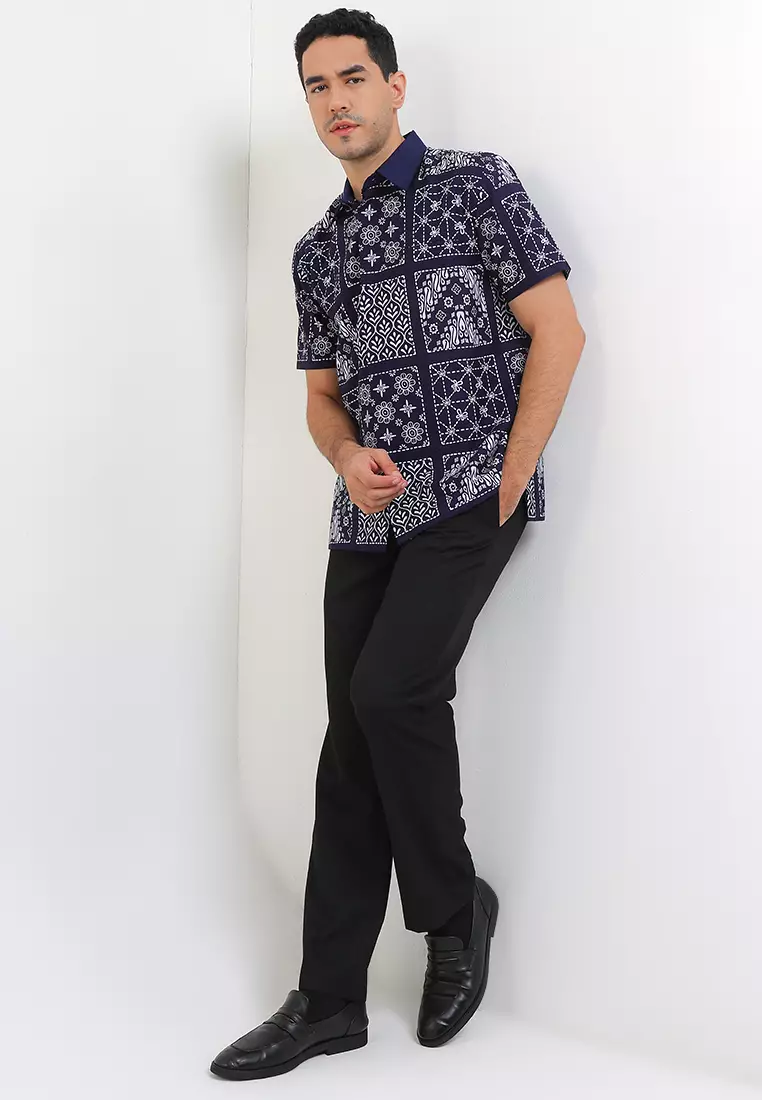 Hem Lengan Pendek Pria Reguler Fit Full Furing Rianty Safero Navy