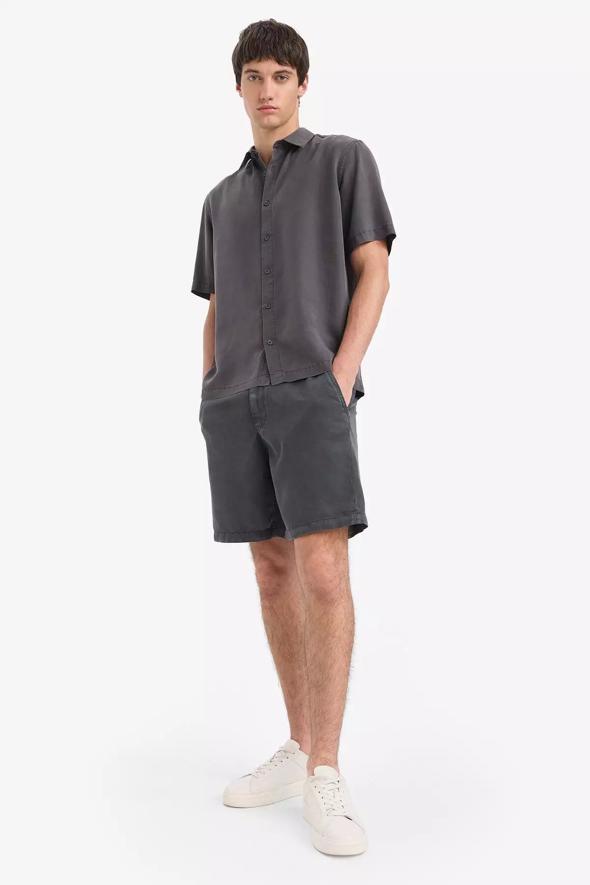 Relax Fit Bermuda Shorts E0804Ax25Sm