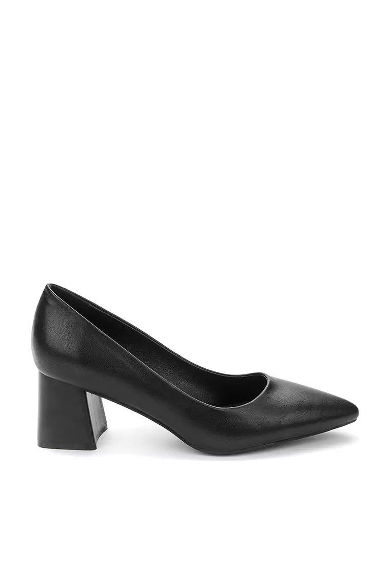 Bandolino hot sale black heels