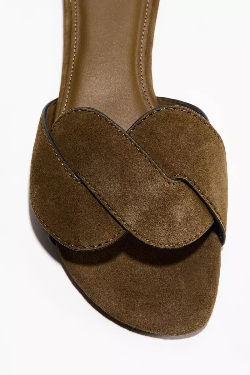 Leather sandals