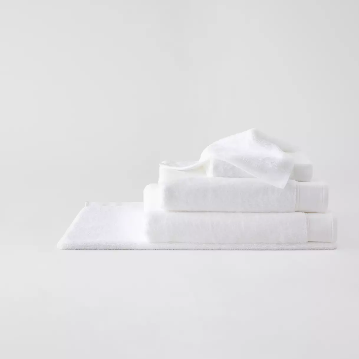 Jual Sheridan Sheridan Eris Soft Luxury Bath Towel White Original 2025 ...