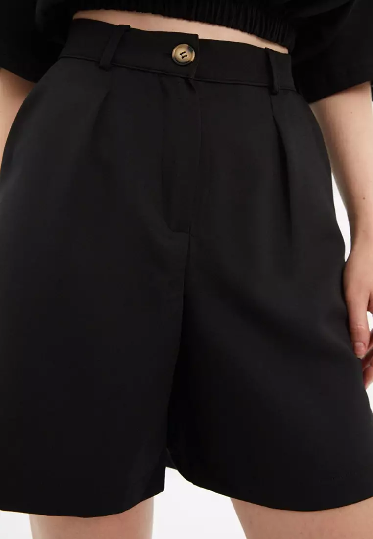 Pleated Bermuda Shorts