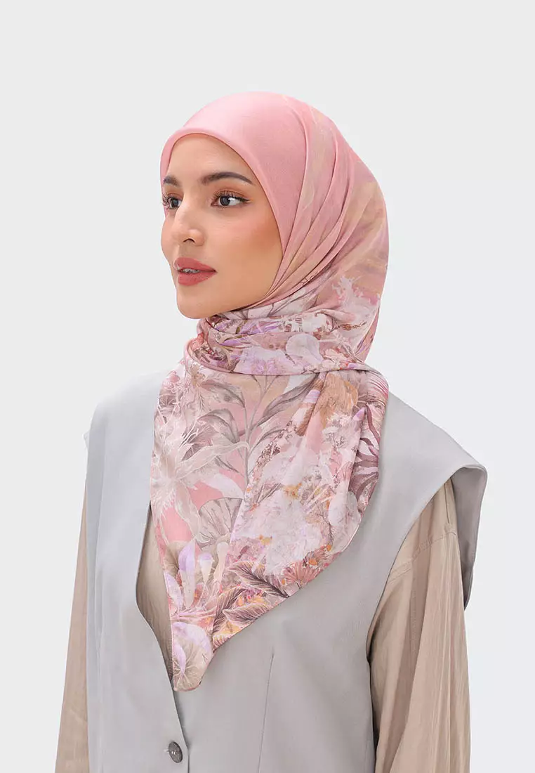 Ria Miranda Peach Haurisa Scarf