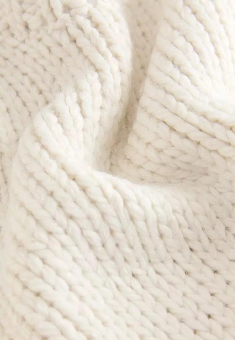 Half Sleeve Twist Knit T-Shirt With Wool