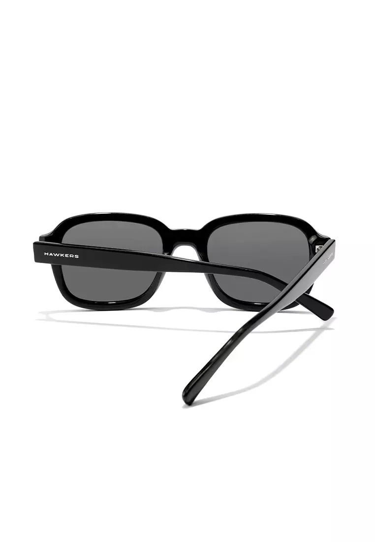 HAWKERS POLARIZED Black Dark TWIST Sunglasses for Men and Women, Unisex. UV400 Protection. Official Product designed in Spain