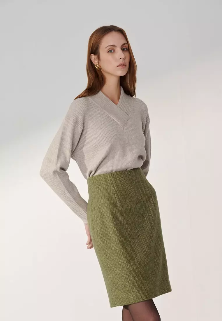 Gray Styled V-neck Sweater