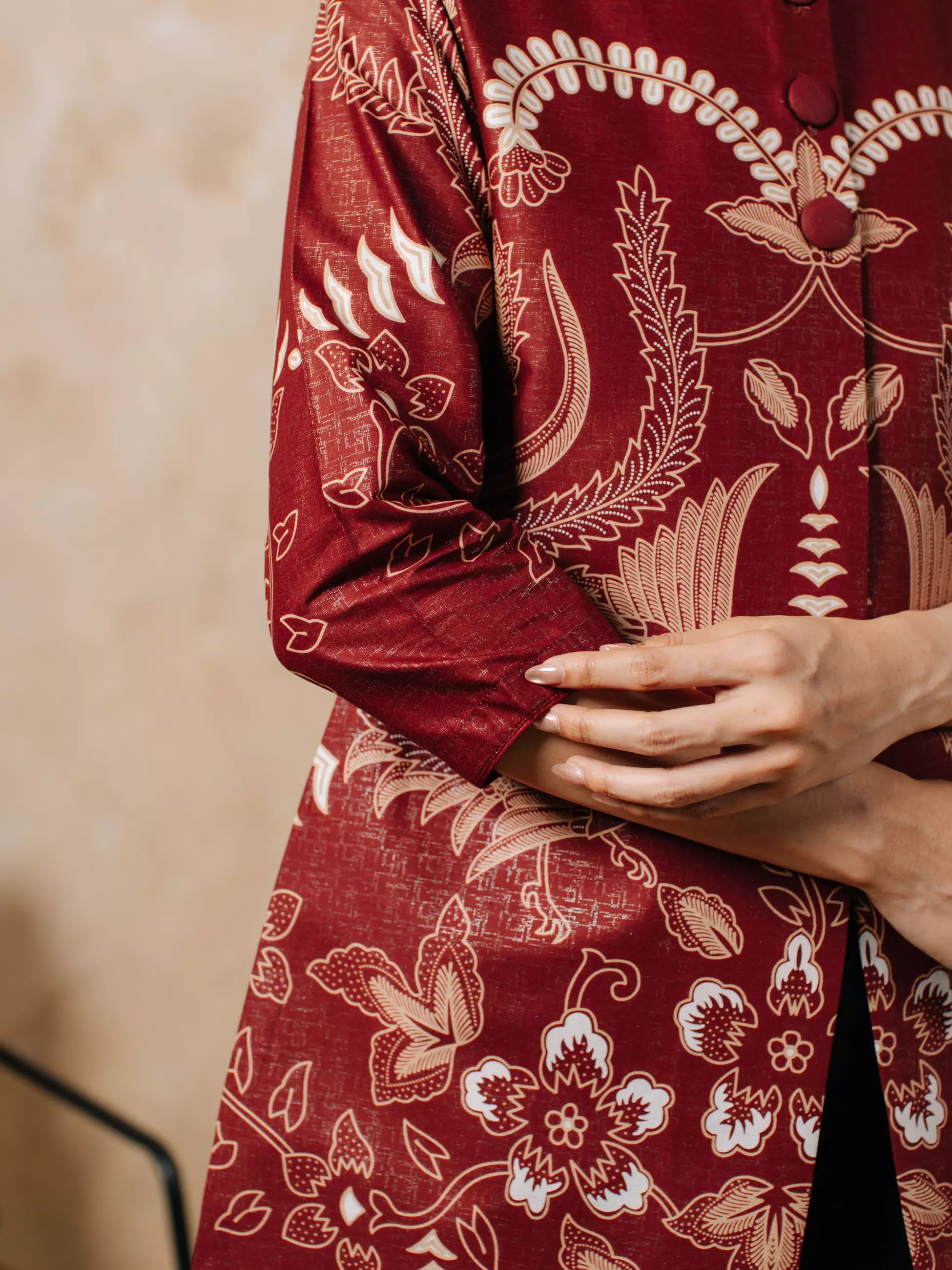 Avana by Adyatma Aria Maroon Outer Batik Wanita Katun Foil