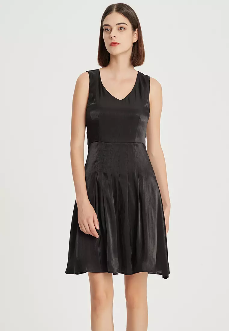 V-neck color-changing glazed satin one piece dress B22041204BK-