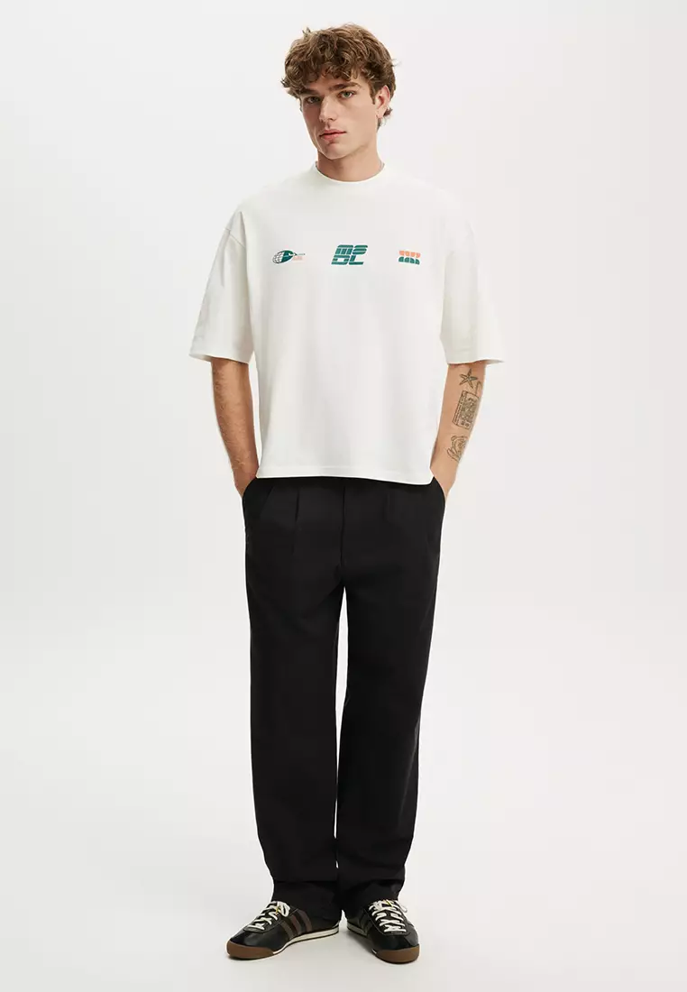 Cropped Fit Graphic T-Shirt