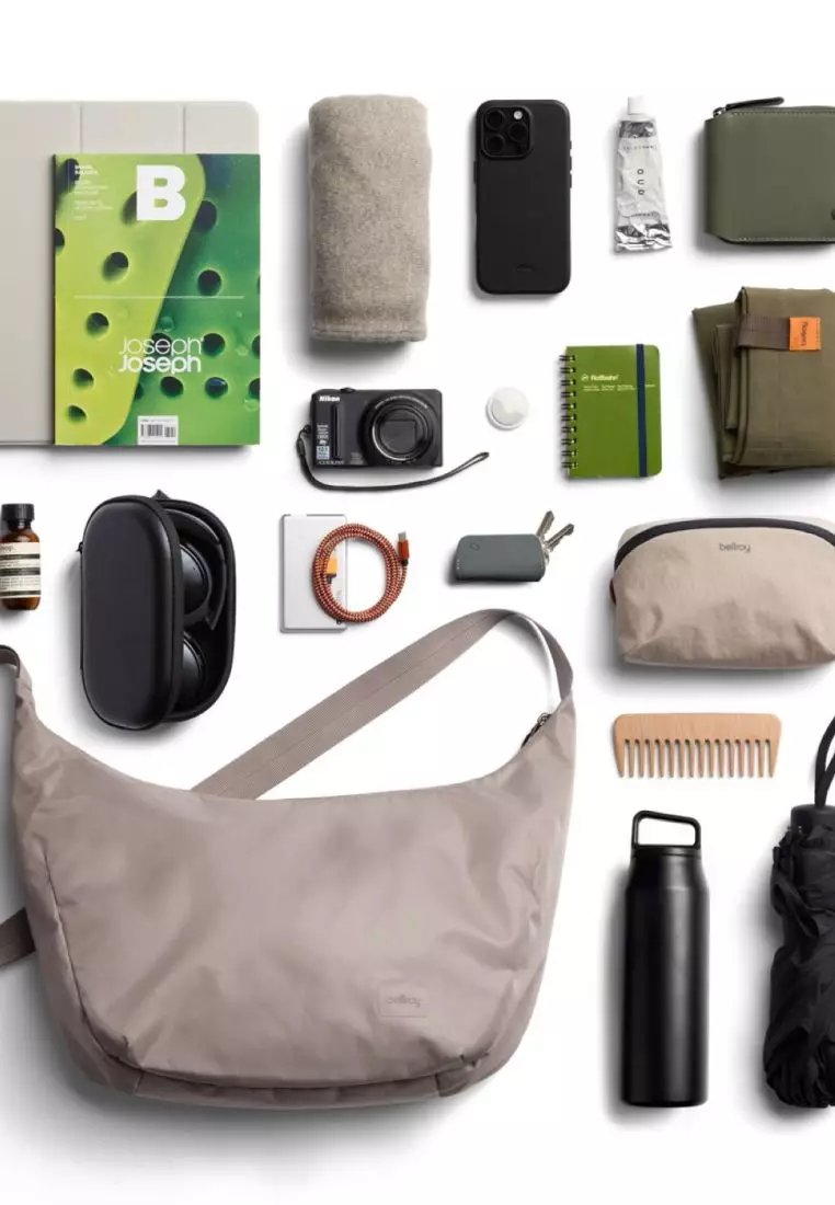 Bellroy Laneway Crescent Bag 12L - Fawn