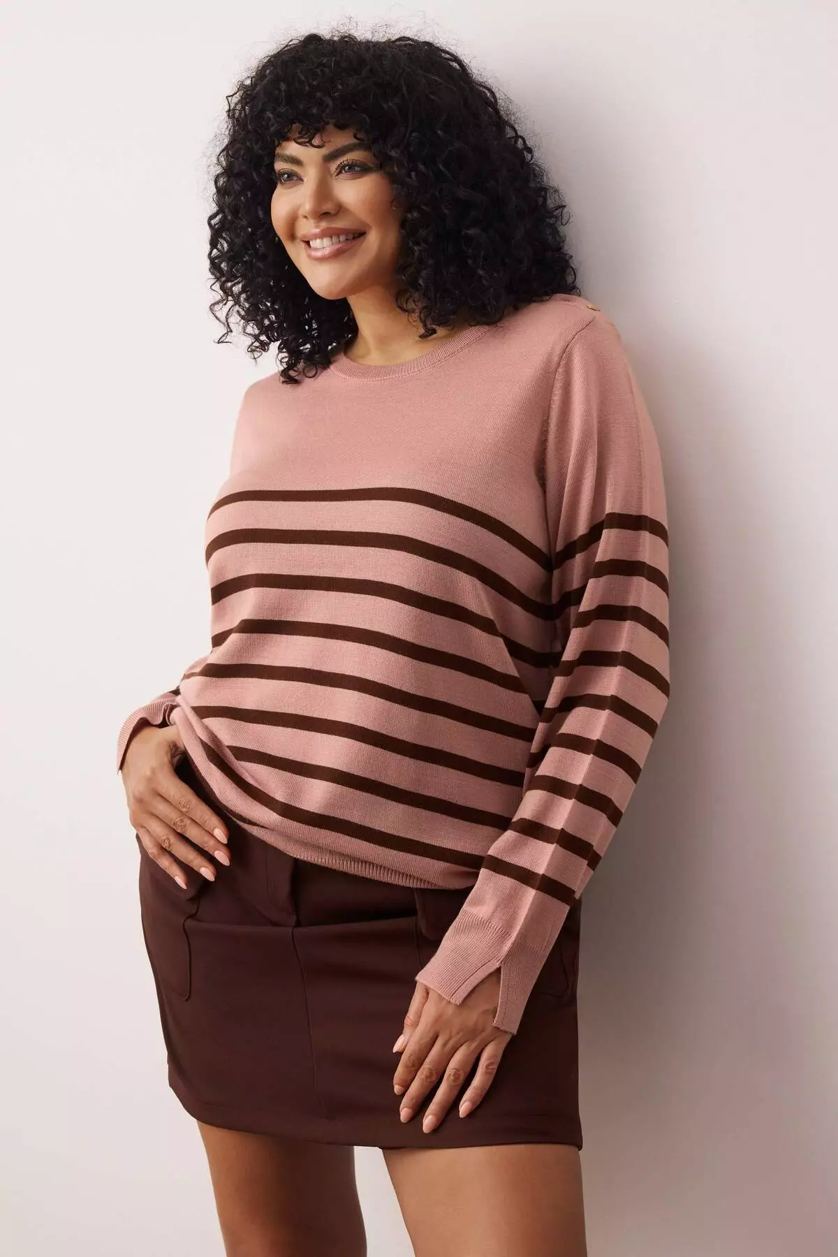 Brown-Pink Striped Crew Neck Knitwear Sweater Tbbaw23An00119