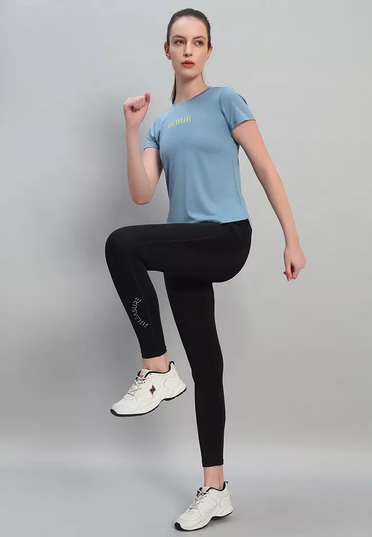 女款活力合身聚酯紫色 T 卹