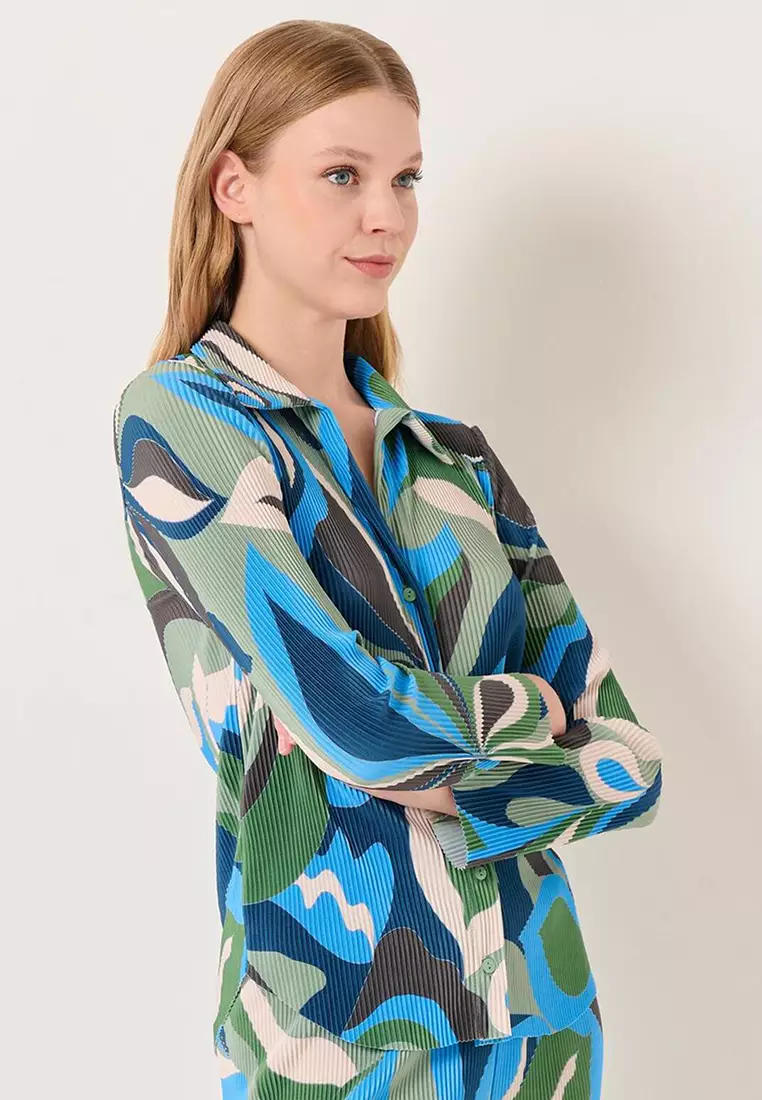 Long Sleeves Pleated Pattern Shirt