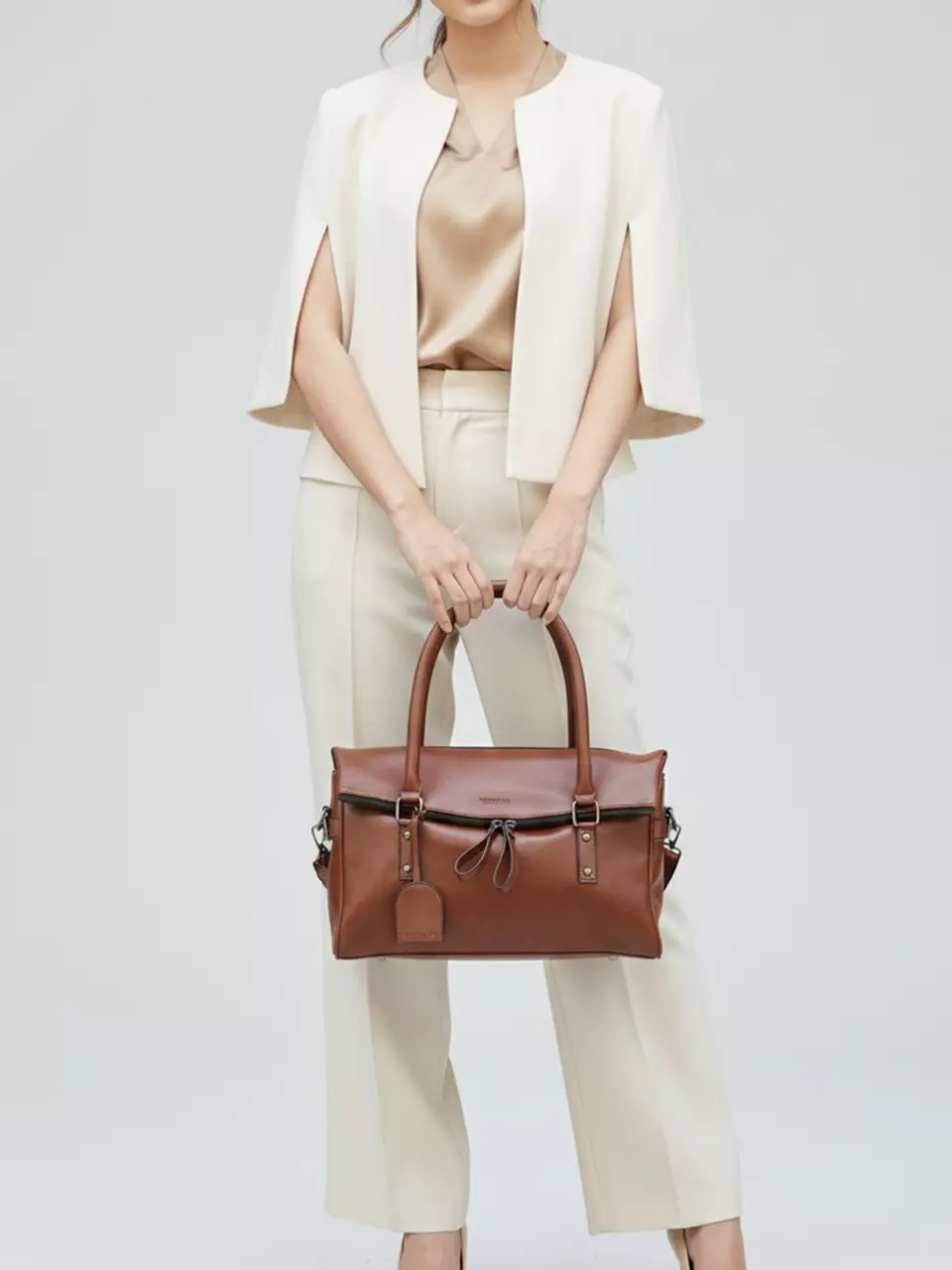 Vedlyn Pace model tas selempang wanita / slingbag - DarkBrown