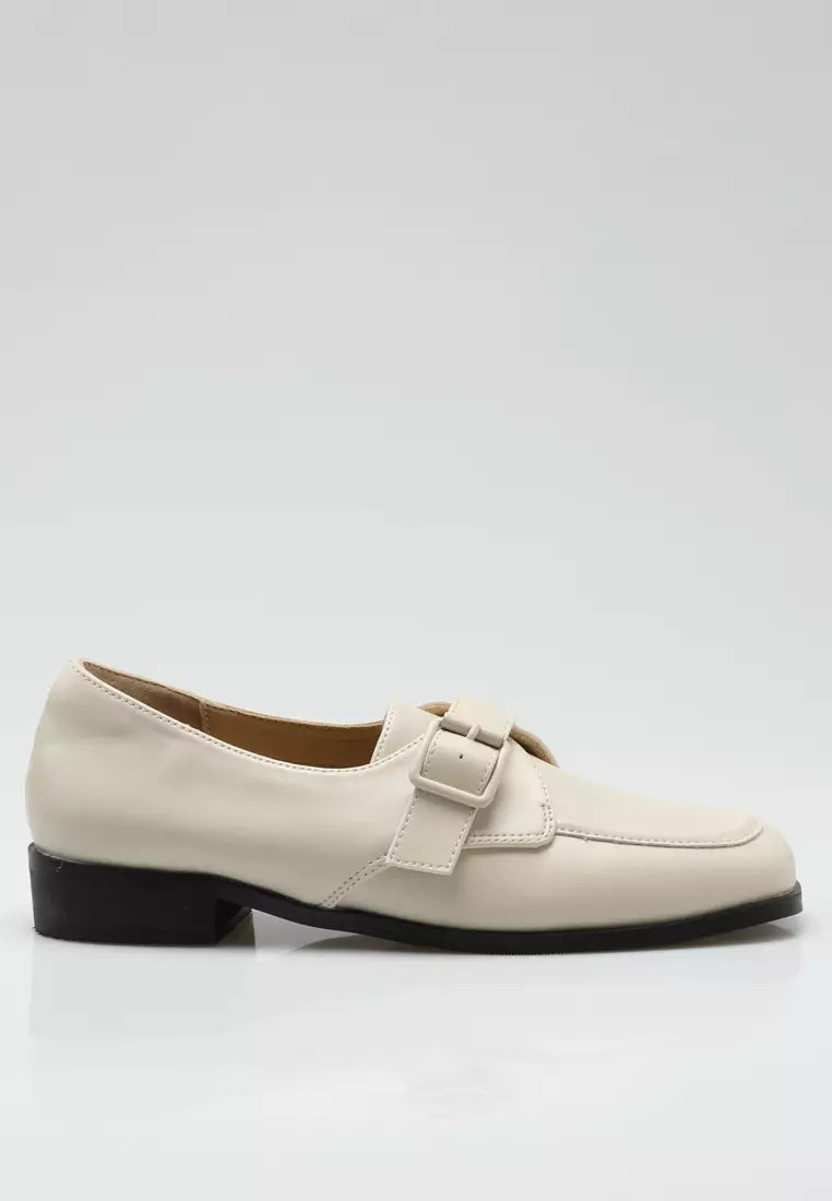 Discount on Twenty Eight Shoes  shoes - SKU: Buckle Leather Loafers Th-B61-1