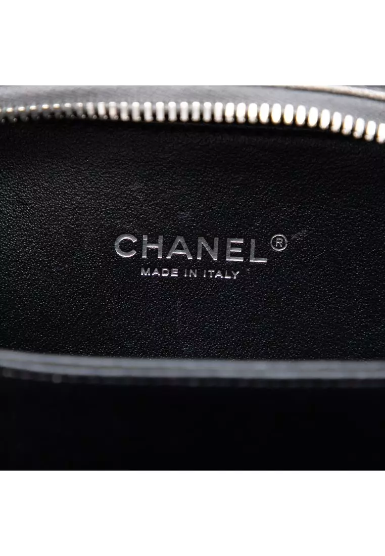 Pre-Loved Chanel Small Metallic Caviar Cc Filigree Vanity Case