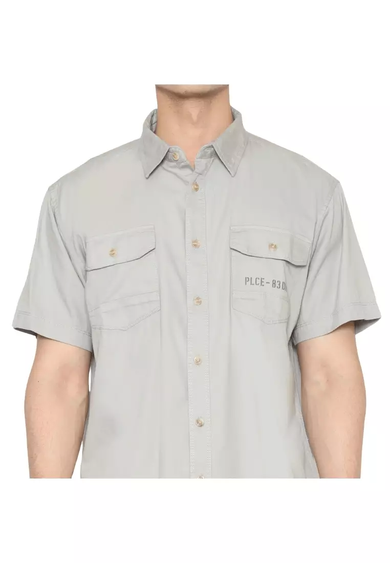 POLICE Kemeja Polos Cotton Twill Kantong Dua Light Grey Regular Fit Pria