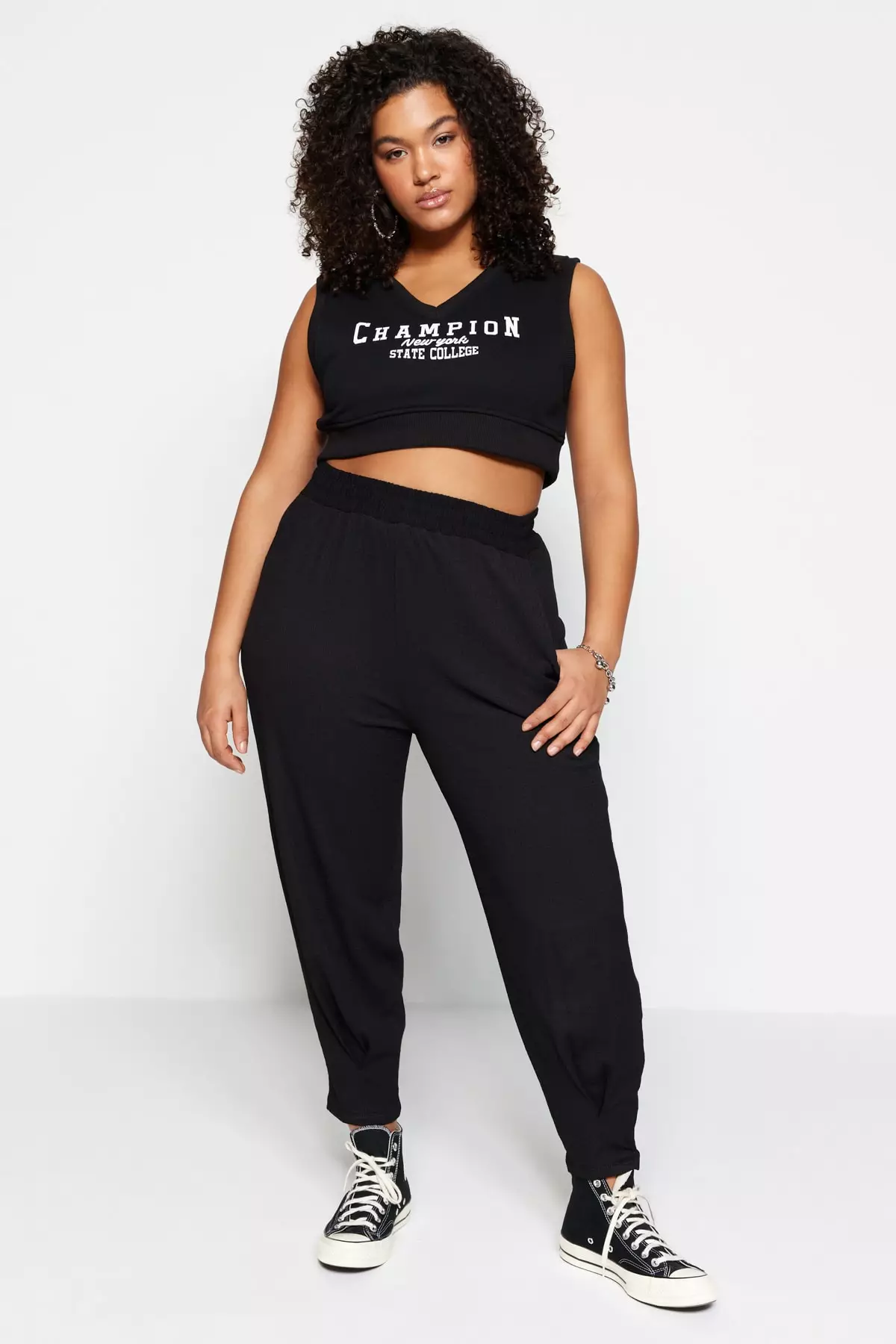 Plus Size Carrot Fit Trousers