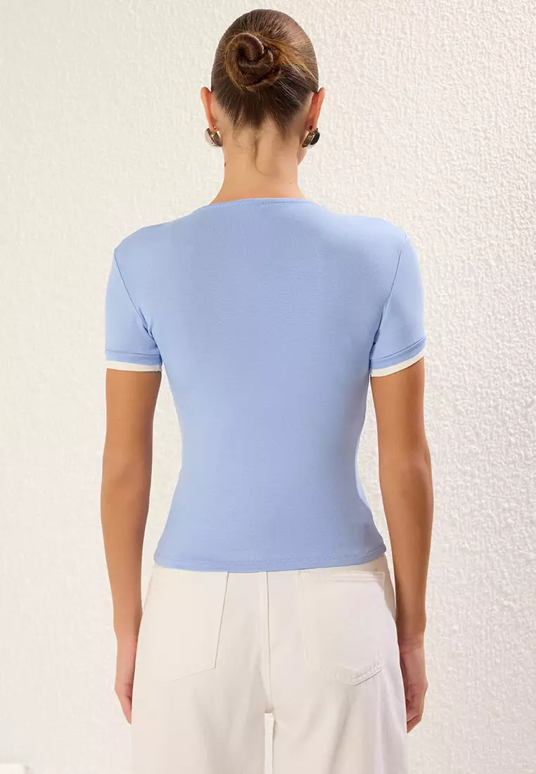 Light Blue Color Block Fitted Flexible Knitted Blouse