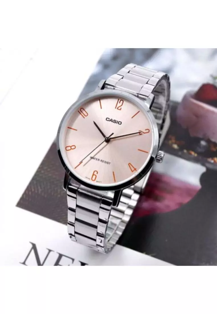 Women's Analog LTP-VT01D-4B2 Stainless Steel Band Casual Watch